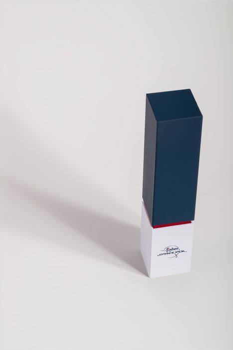 Closed capsule gift box